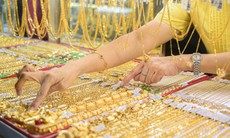 Giá vàng hôm nay ngày 25/7 tiếp tục giảm mạnh
