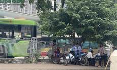 Hà Nội: Vỉa hè nơi cô gái bị người bán trà đá xua đuổi giờ ra sao?