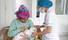 Nâng cao hiệu quả truyền thông khoa học về nuôi con hoàn toàn bằng sữa mẹ tại cộng đồng dân tộc thiểu số