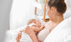 Đây là lý do vì sao nên nuôi con hoàn toàn bằng sữa mẹ