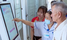 'Tạm biệt' xếp hàng khi đăng ký khám chữa bệnh