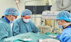 Người đàn ông suýt tử vong 2 lần khi ngủ vì bệnh di truyền hiếm gặp