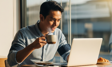 Nên uống cà phê vào thời điểm nào sau khi thức dậy?