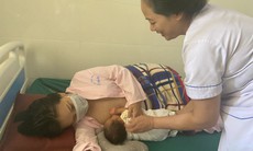Hướng dẫn nuôi con bằng sữa mẹ trong trường hợp trẻ sinh thấp cân