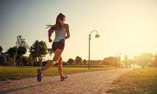 Mẹo phục hồi giảm chấn thương khi chạy bộ