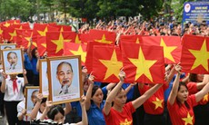 Xúc động lễ chào cờ 'Tôi yêu Tổ quốc tôi' đồng loạt trên cả nước