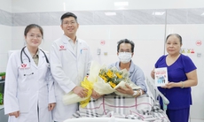 Bác sĩ bị ngưng tim, ngưng thở 2 lần được đồng nghiệp 
cứu sống ngoạn mục