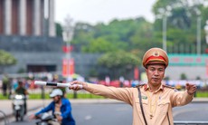 Ngày 19/8 tạm cấm, hạn chế phương tiện từ đường Hoàng Sa đến Lý Sơn, người dân đi lại thế nào?