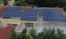 Điện năng lượng Mặt trời thắp sáng trường vùng cao Sơn La