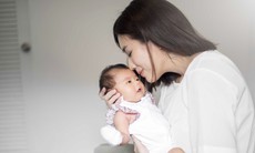 [Infographic] Trẻ bú ít, lười bú mẹ nên làm gì?