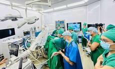 Trình diễn phẫu thuật trực tiếp 6 ca bệnh thận - tiết niệu tại Hội nghị VUNA-HUNA 2025