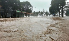 LIVE: Bão Kajiki vào Nghệ An, Hà Tĩnh, ngập lụt sẽ kéo dài, người dân cần đảm bảo an toàn tính mạng, tài sản