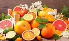 4 nguy cơ tiềm ẩn khi tiêu thụ trái cây họ cam quýt