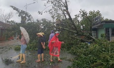 Bão số 5 tàn phá Hà Tĩnh, 10 người thương vong, hàng nghìn ngôi nhà hư hại