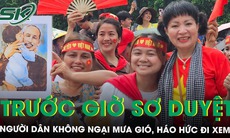 Trước giờ sơ duyệt A80: Hàng vạn người dân không ngại mưa gió, háo hức đi xem