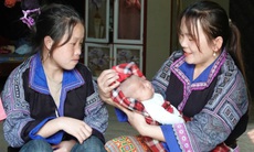 Cô đỡ thôn bản cần được đào tạo nghiệp vụ định kỳ và đãi ngộ tốt hơn