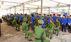 Hơn 100 bị cáo hầu tòa trong vụ án đòi nợ thuê