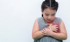 Một nguyên nhân bất ngờ khiến trẻ em gái dậy thì sớm