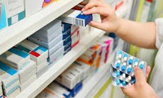Bộ Y tế đề xuất phân cấp 55 thủ tục hành chính lĩnh vực dược, y dược cổ truyền