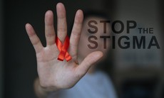Cách nào để giảm kỳ thị với người nhiễm HIV trong cộng đồng?