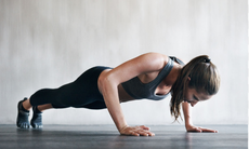 Plank hay chống đẩy - Bài tập nào giúp đốt cháy calo hiệu quả hơn?