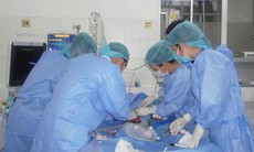 Ho có đờm xanh suốt 10 ngày, bệnh nhân suýt tử vong vì chủ quan