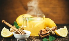 Mật ong bổ dưỡng, nhưng kết hợp sai thực phẩm có thể gây hại