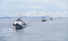 Cảnh sát biển diễn tập chiến thuật vòng tổng hợp, bắn đạn thật trên biển