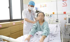 Cứu sống cụ bà 78 tuổi bị suy tim, đột quỵ não