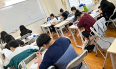 Phạt đến 20 triệu đồng nếu dạy thêm sai quy định: Áp lực mưu sinh có giảm đi?