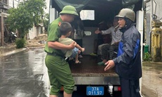 Nghệ An sơ tán khẩn hàng ngàn dân trước bão số 10