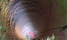 Cứu sống kịp thời người đàn ông rơi xuống giếng sâu hơn 20m