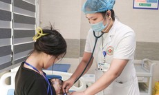 Đắp tỏi chữa rết cắn, 'bài thuốc dân gian' suýt hại bệnh nhân 8 tháng tuổi
