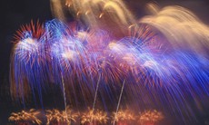 Trận địa pháo hoa lớn chưa từng có ở Hà Nội mừng thành công Đại hội Đảng XIV