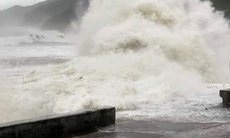 Bão Nokaen khiến nhiều vùng biển nước ta biến động mạnh