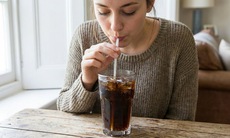 5 loại đồ uống quen thuộc đang âm thầm 'bào mòn' não bộ và trí nhớ mỗi ngày