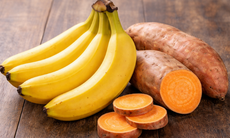 Chuối hay khoai lang: Loại nào tốt hơn cho đường huyết và kiểm soát cân nặng?