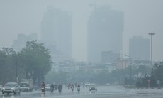 Miền Bắc trời mù mịt rét buốt, nồm ẩm và ô nhiễm không khí