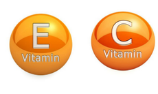 Vitamin C hay vitamin E: Loại nào tốt hơn cho da và cách dùng đúng để trẻ hóa làn da?