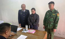 Vận chuyển 1.200 hoa tai bằng bạc trái phép qua cửa khẩu để lấy 200 nghìn tiền công