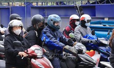 Người dân ùn ùn trở lại Thủ đô sau kỳ nghỉ Tết Dương lịch