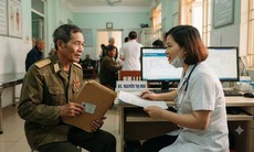 Mắc bệnh hiểm nghèo, sĩ quan Quân đội nghỉ hưu được hưởng chế độ gì?