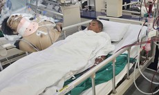 Xót xa gia cảnh người cha suy thận giai đoạn cuối, vợ vừa mất, con trai nguy kịch vì tai nạn lao động