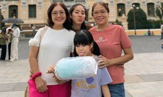 Mẹ chồng, mẹ ruột Lê Phương trẻ đẹp ở tuổi xế chiều