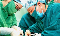 Sản phụ sinh con sau 2 năm bảo tồn tử cung do rau cài răng lược