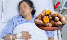Người phụ nữ 57 tuổi suýt hỏng gan vì dùng nghệ theo cách này