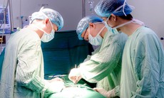 Tinh hoàn ẩn không điều trị, nam sinh 17 tuổi đối mặt nguy cơ gì?