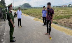 Ném vỏ bao kiếm trong lúc bỏ chạy, một người bị tổn hại 59% sức khỏe