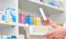 Bộ Y tế xử phạt hai đơn vị nhập khẩu thuốc y học cổ truyền, bán thuốc độc sai quy định