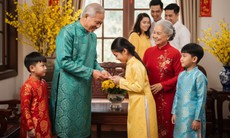 Dạy con hiểu đúng ý nghĩa lì xì: Món quà đầu năm không chỉ là tiền